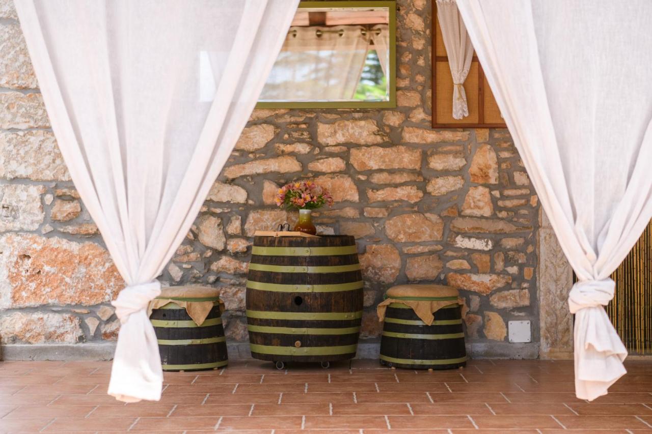 クルニカ Rustic Istrian House Varescoヴィラ エクステリア 写真