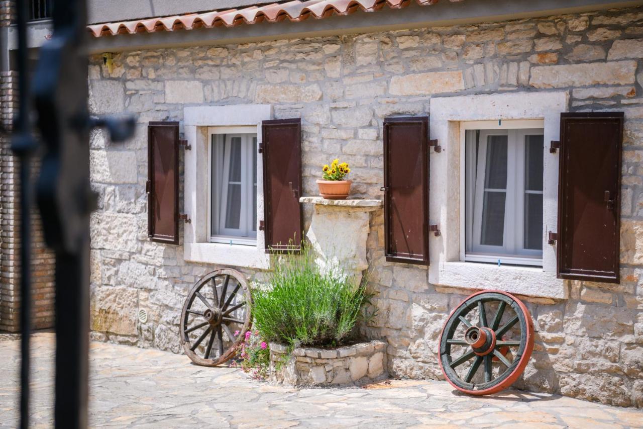 クルニカ Rustic Istrian House Varescoヴィラ エクステリア 写真