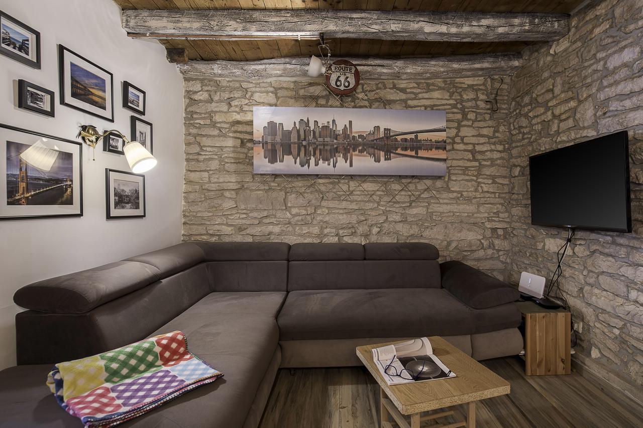 クルニカ Rustic Istrian House Varescoヴィラ エクステリア 写真