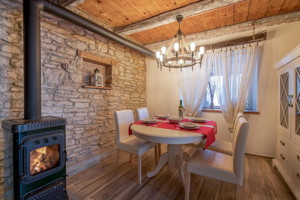 クルニカ Rustic Istrian House Varescoヴィラ エクステリア 写真