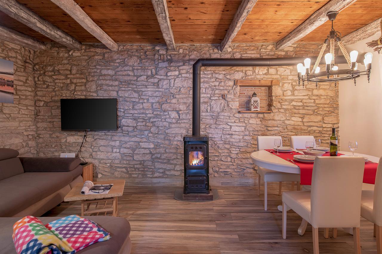Rustic Istrian House Varesco クルニカ エクステリア 写真