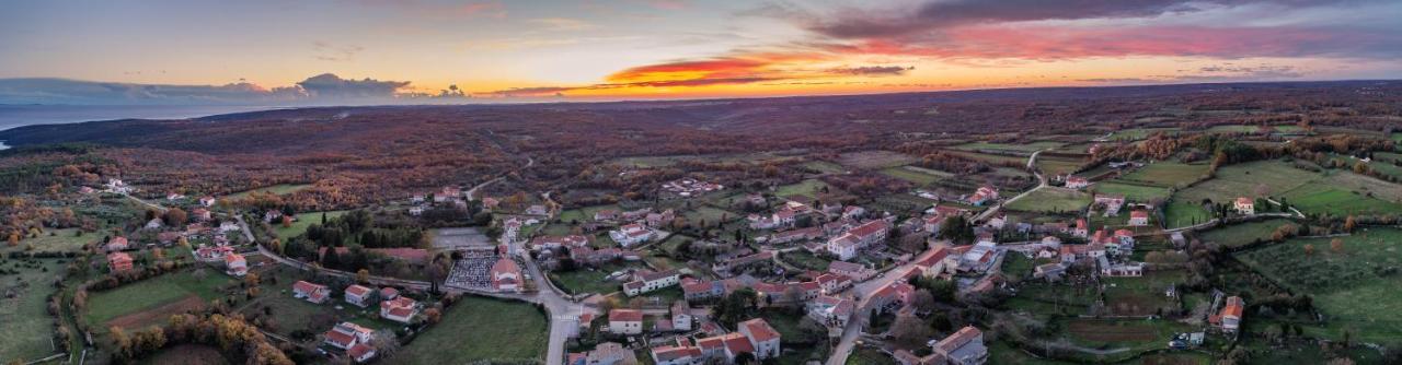 クルニカ Rustic Istrian House Varescoヴィラ エクステリア 写真