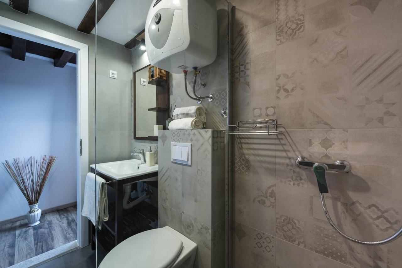 Rustic Istrian House Varesco クルニカ エクステリア 写真